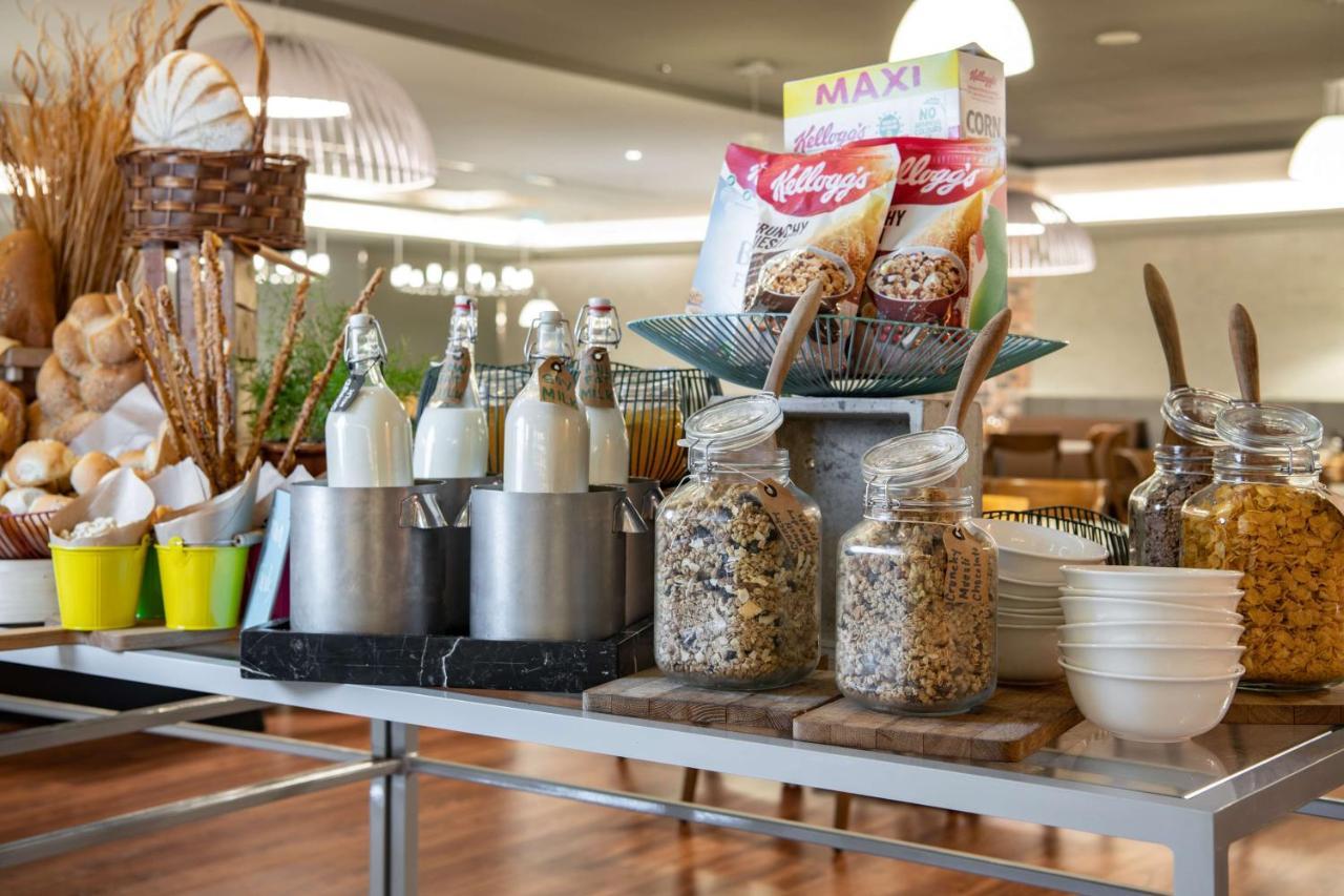 Radisson Hotel & Apartments Dammam Industrial City エクステリア 写真
