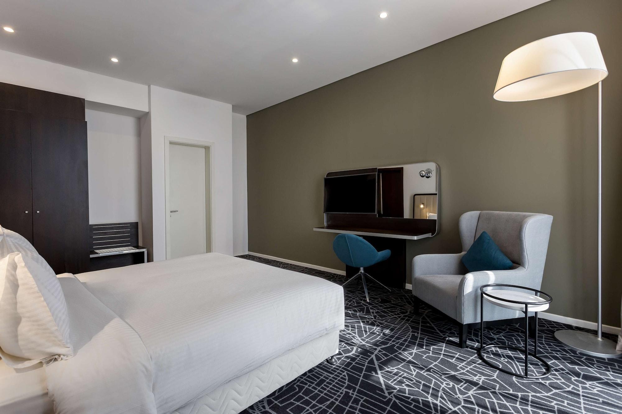 Radisson Hotel & Apartments Dammam Industrial City エクステリア 写真