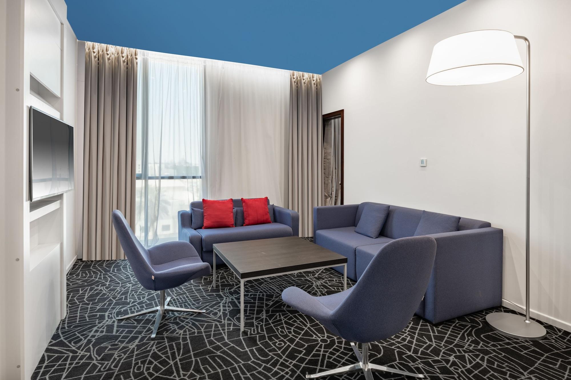Radisson Hotel & Apartments Dammam Industrial City エクステリア 写真