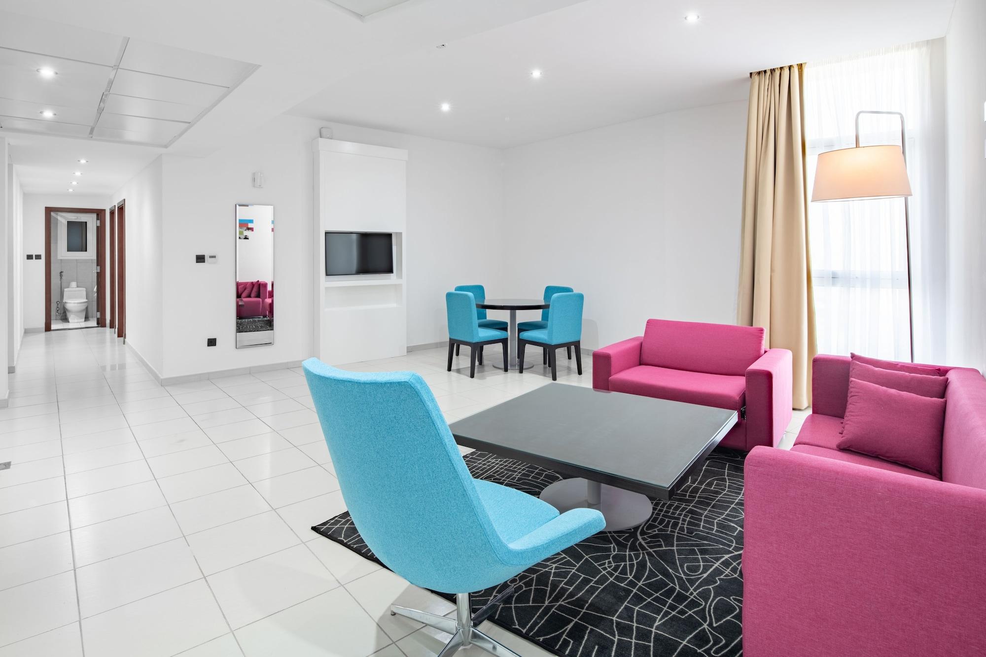 Radisson Hotel & Apartments Dammam Industrial City エクステリア 写真