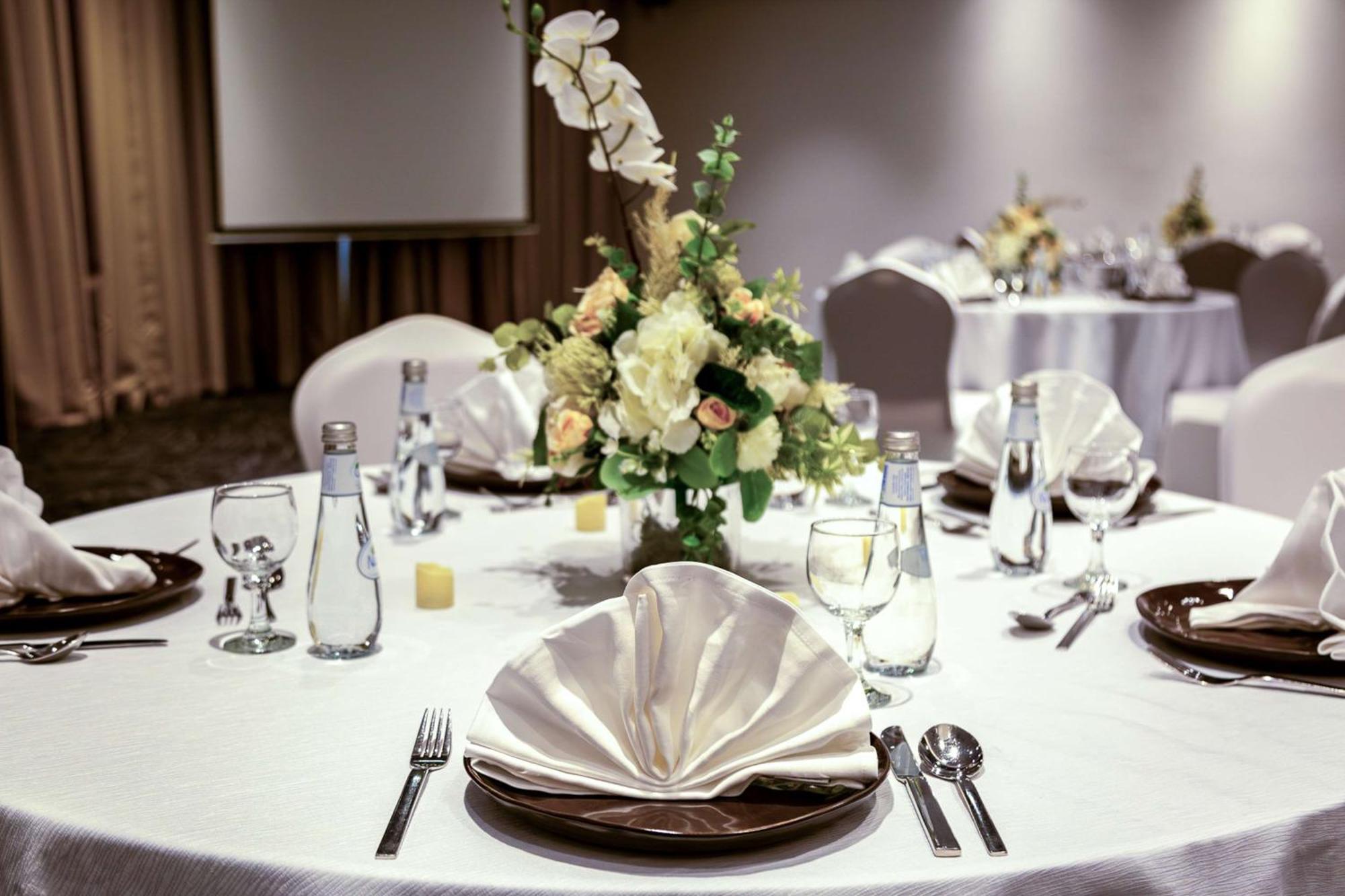 Radisson Hotel & Apartments Dammam Industrial City エクステリア 写真