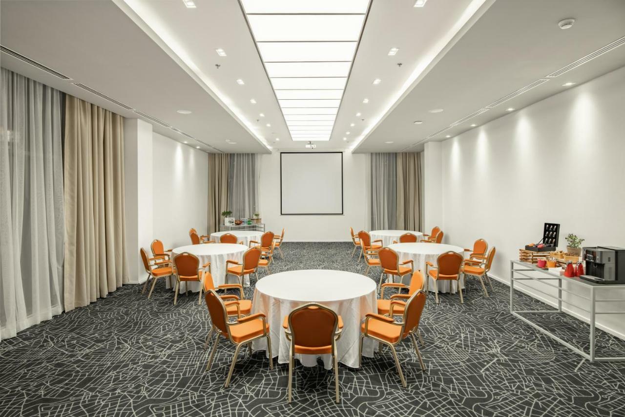 Radisson Hotel & Apartments Dammam Industrial City エクステリア 写真